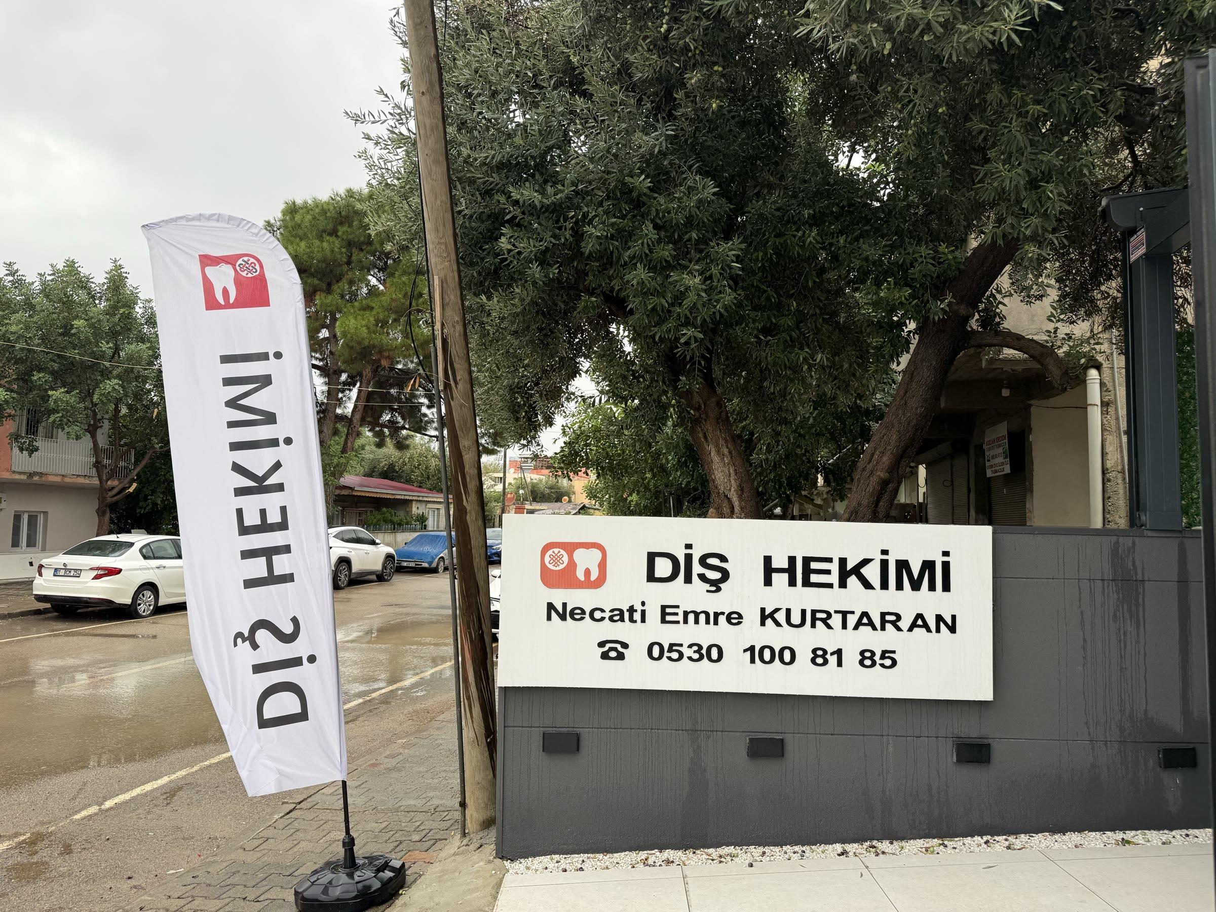 Necati Emre Kurtaran Diş Kliniği tabelası ve girişi